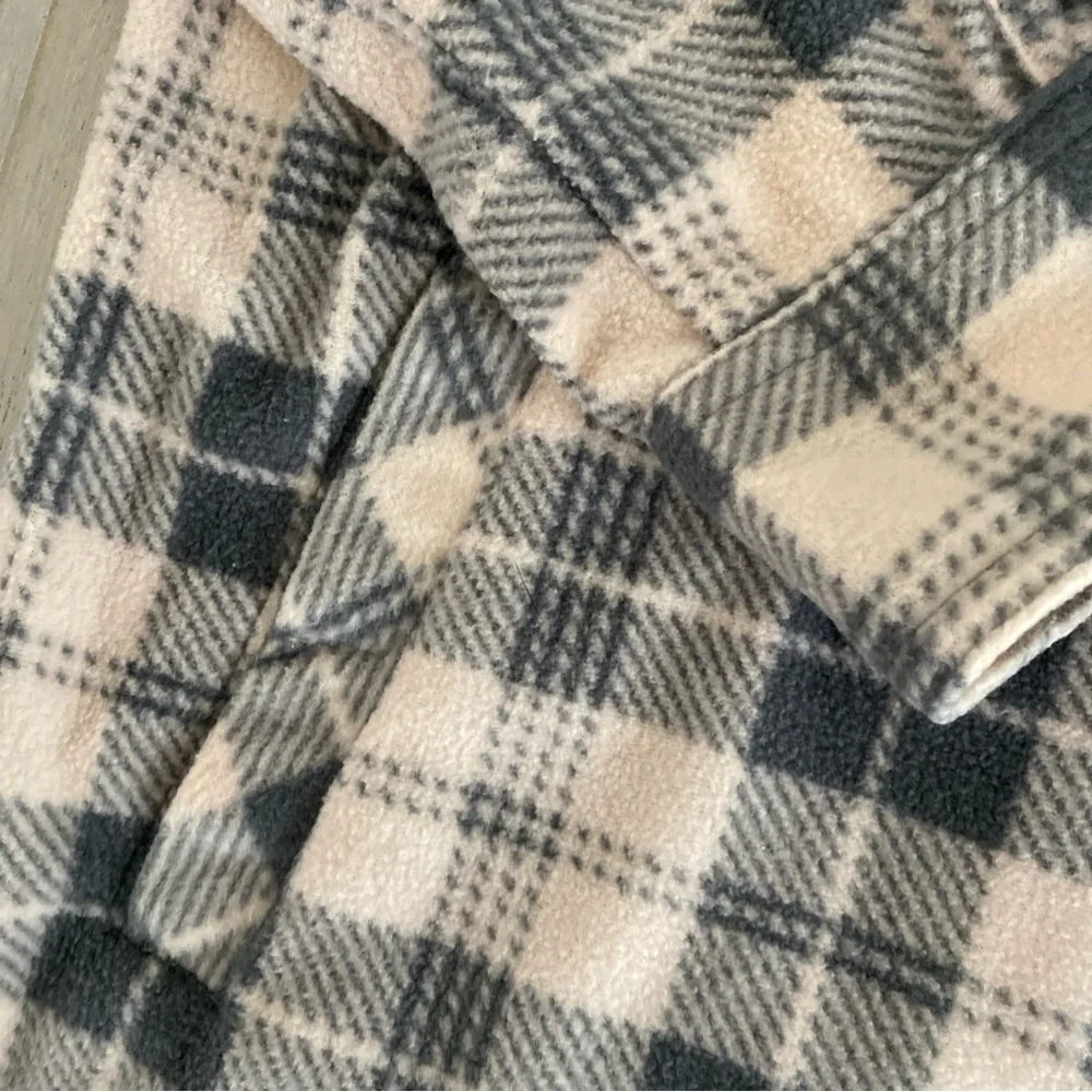 O’Neill Plaid Snap Button Shacket Fleece Women’s XL - Picture 2 of 10